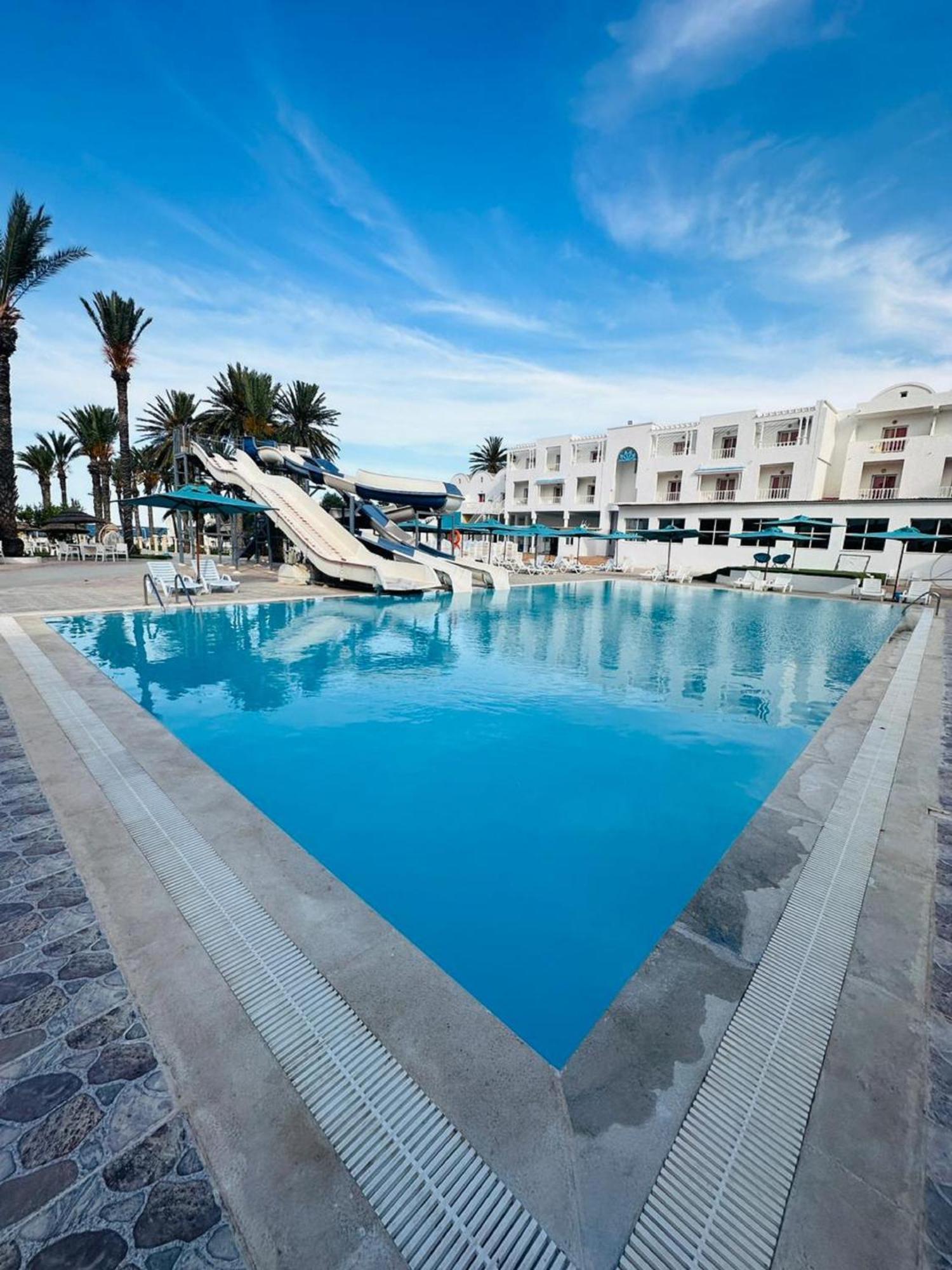Chott Meriem Hotel Best Beach- Family Only מראה חיצוני תמונה